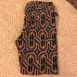 Lularoe Tall and Curvy Leggings!